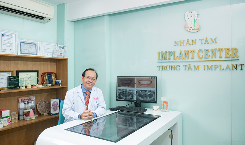 Hỏi: Nhổ răng mọc lệch hàm dưới có nguy hiểm không?